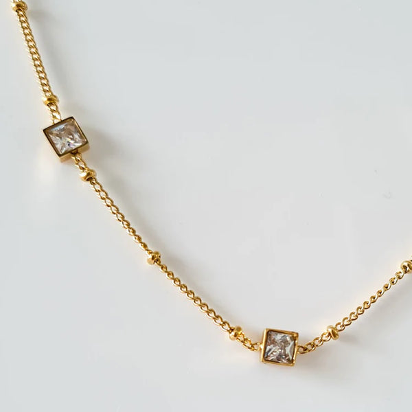 Cubic Choker