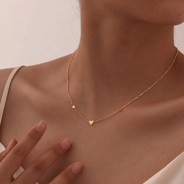 Fine Heart Necklace Gold