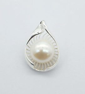 Pearl Pendant